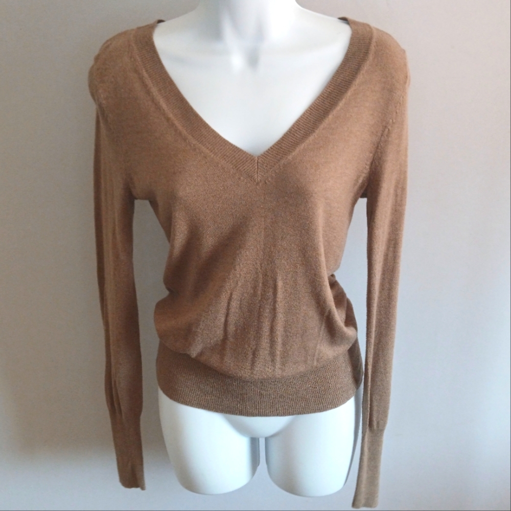 Tan Lightweight V-neck Sweater with Wide Hem XS